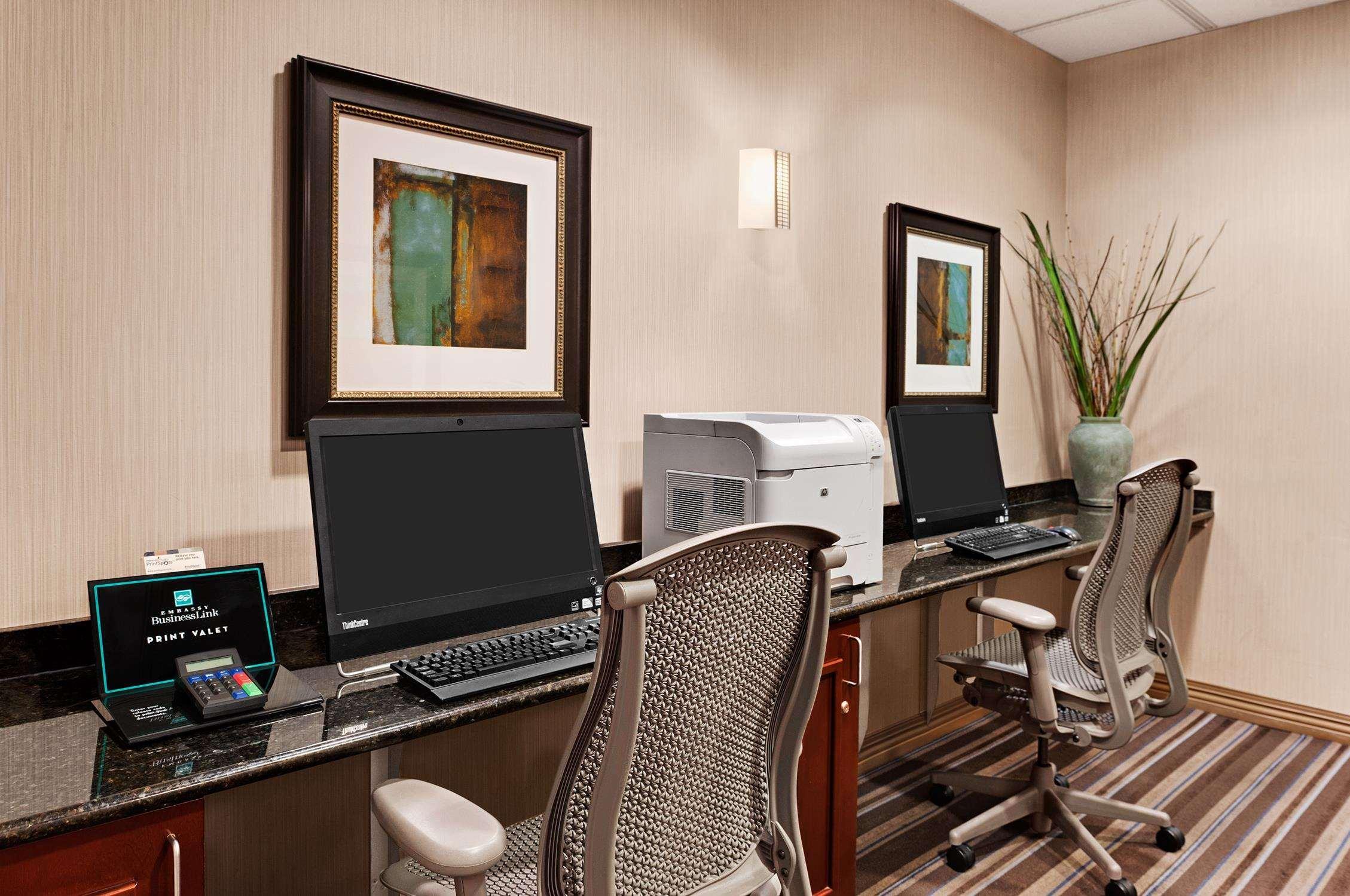 Embassy Suites By Hilton Kansas City Plaza Exteriér fotografie