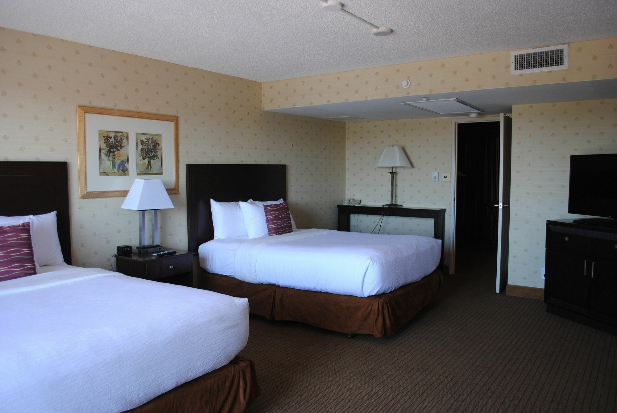 Embassy Suites By Hilton Kansas City Plaza Exteriér fotografie